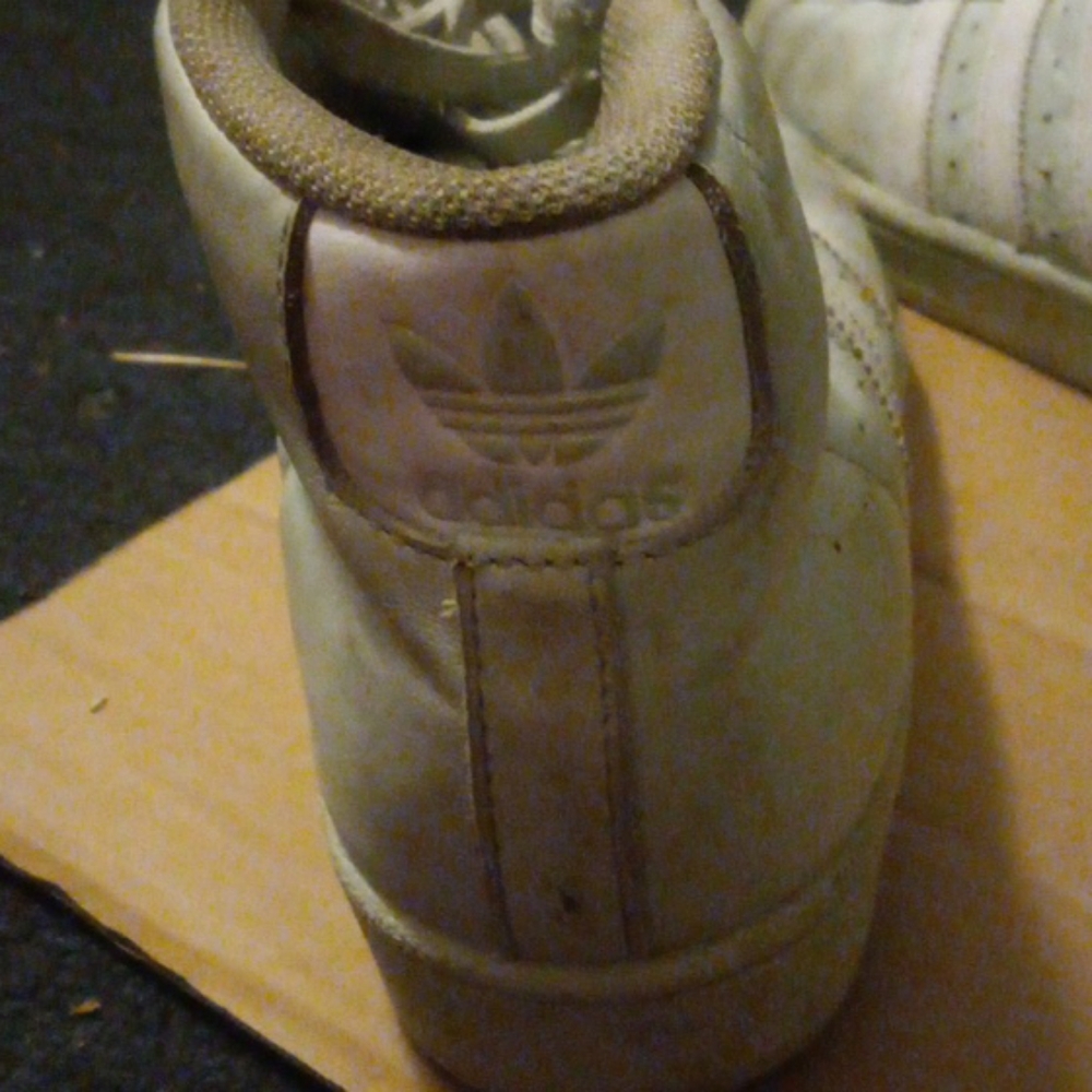 Adidas - Picture 2 of 2